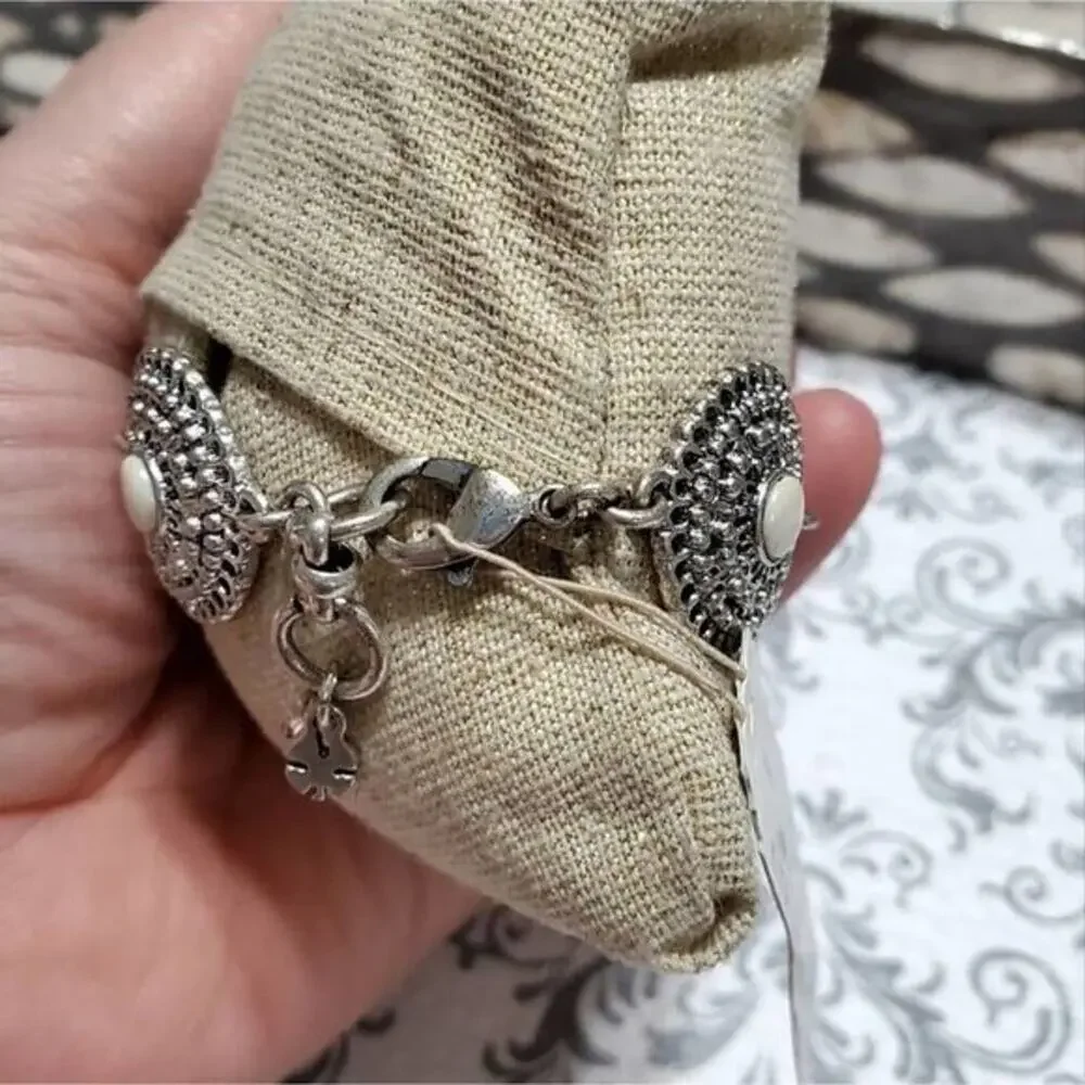 Lucky Brand Silver Tone Cream Cabochon Medallion‎ Link Bracelet NWT